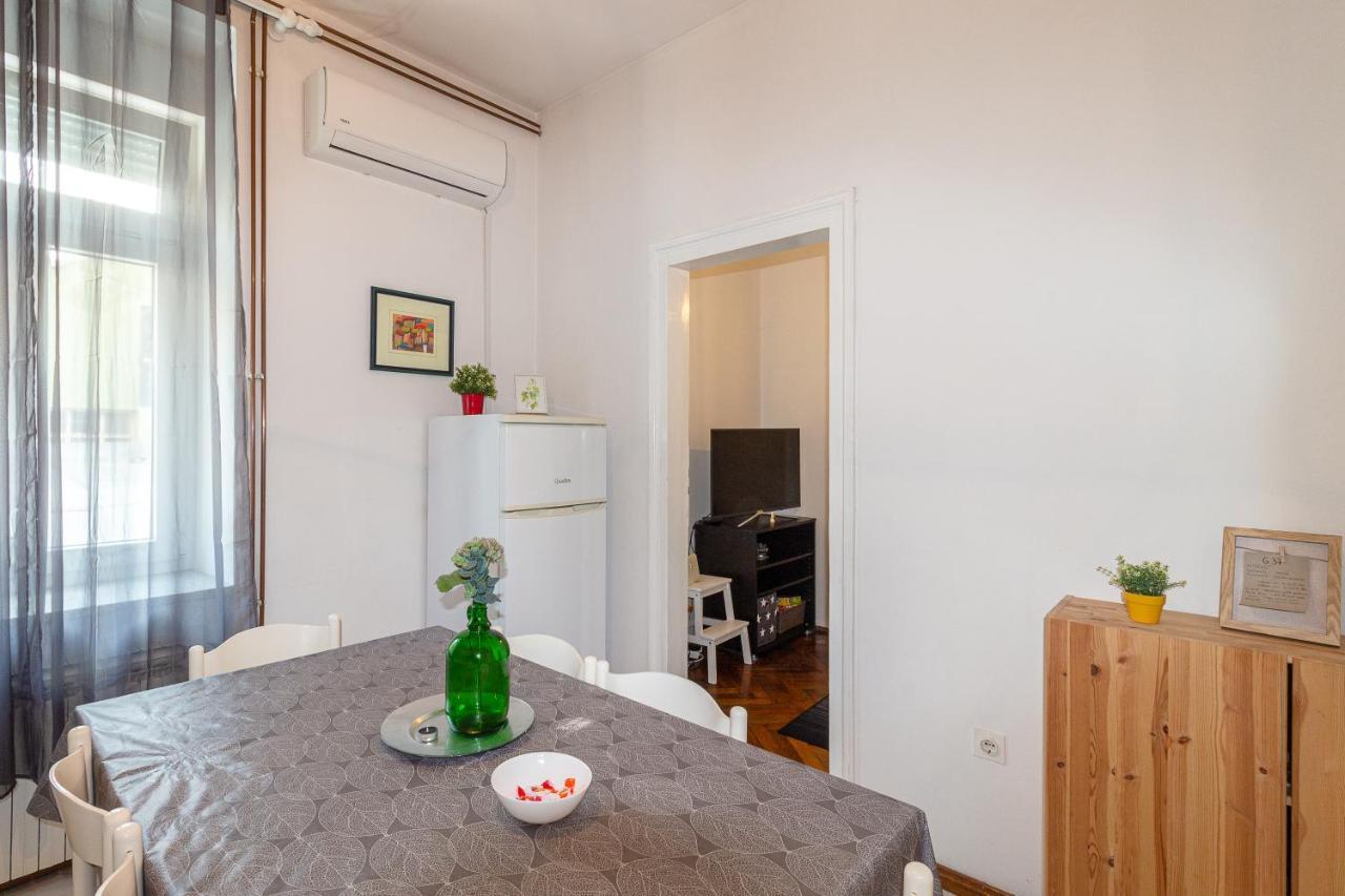 Apartment G37 *