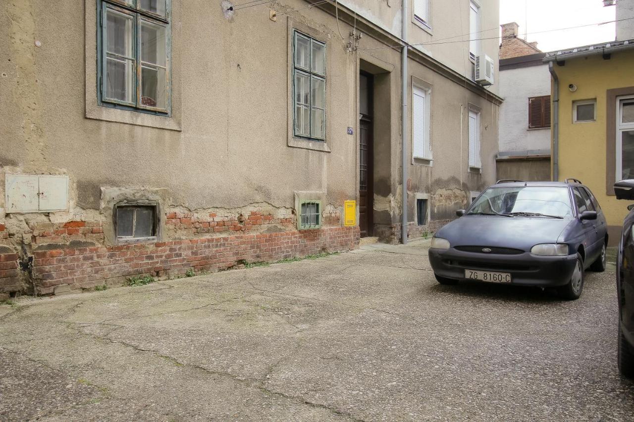 G37 Apartment